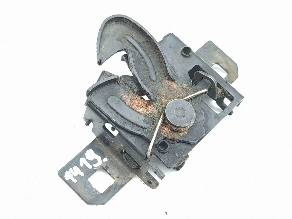 Engine bonnet/hood lock/catch
