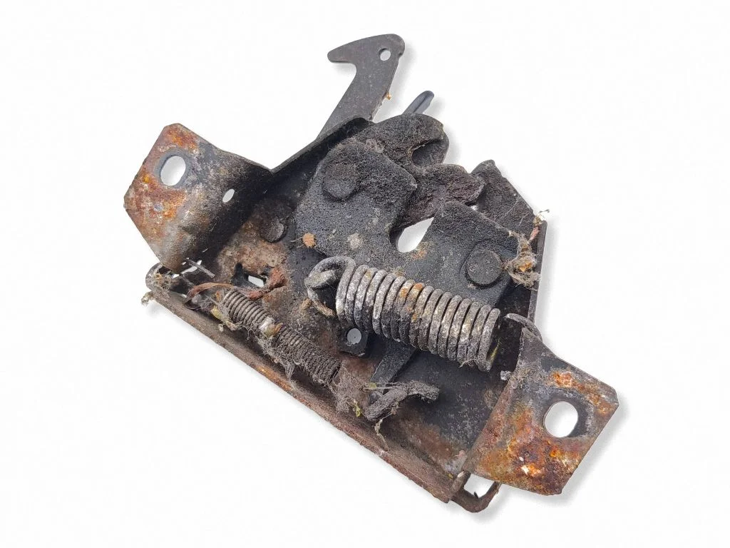 Engine bonnet/hood lock/catch