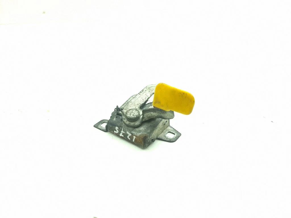 Engine bonnet/hood lock/catch