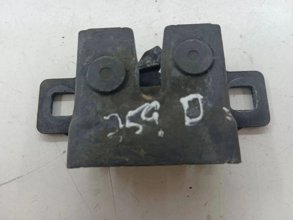 Mootorikapoti lukk 5H2216700BD