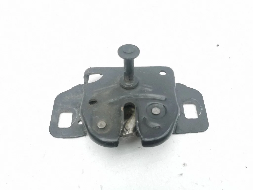 Engine bonnet/hood lock/catch