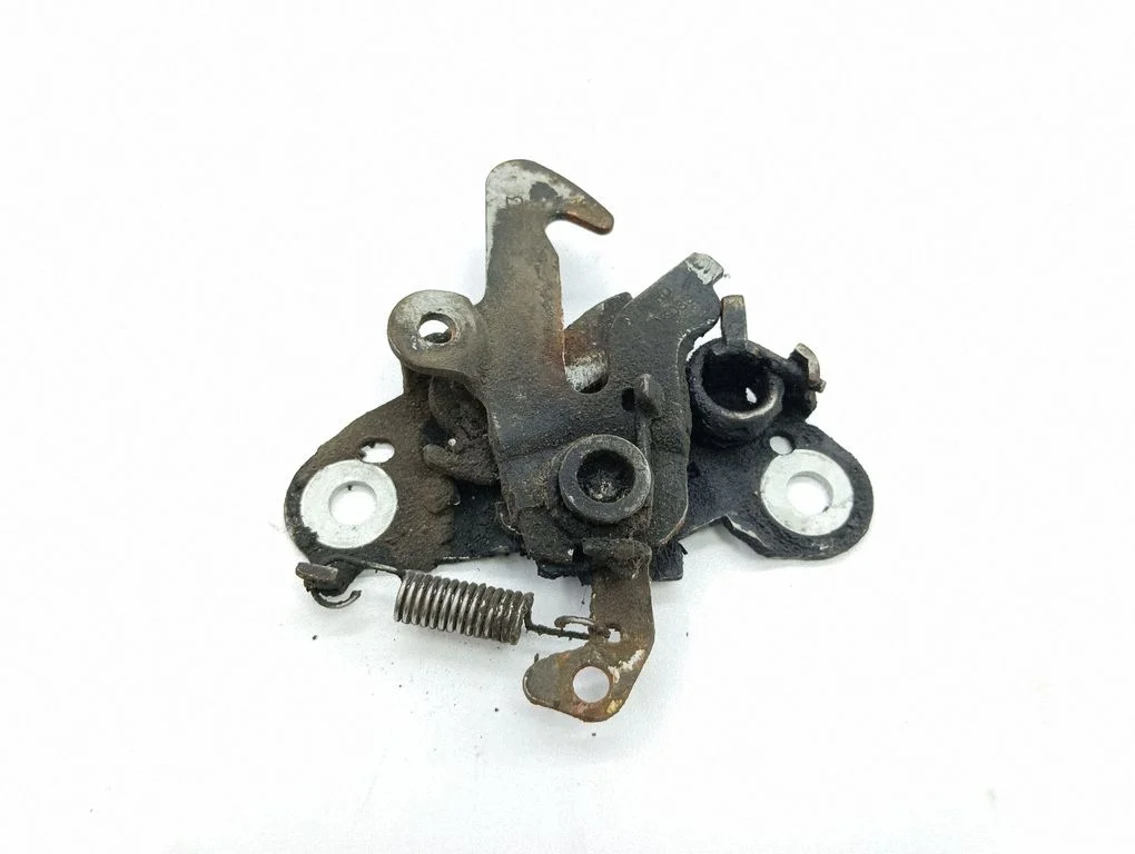 Engine bonnet/hood lock/catch