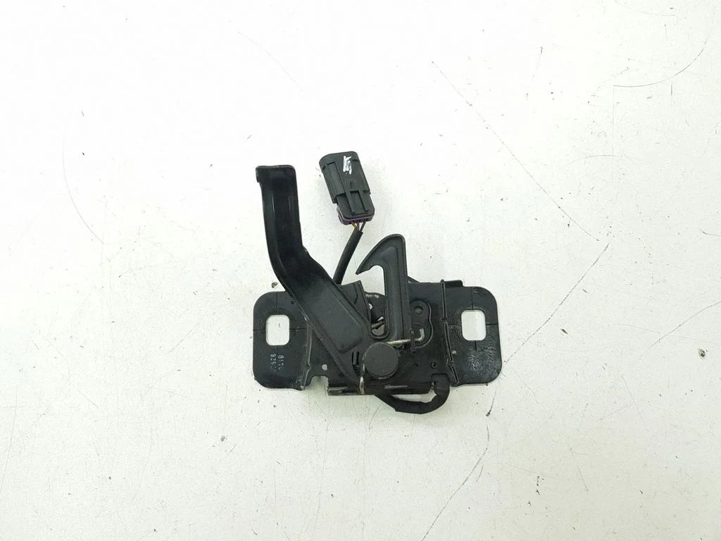 Engine bonnet/hood lock/catch