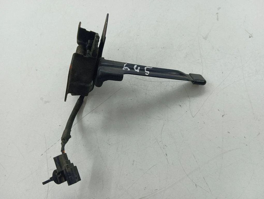 Engine bonnet/hood lock/catch