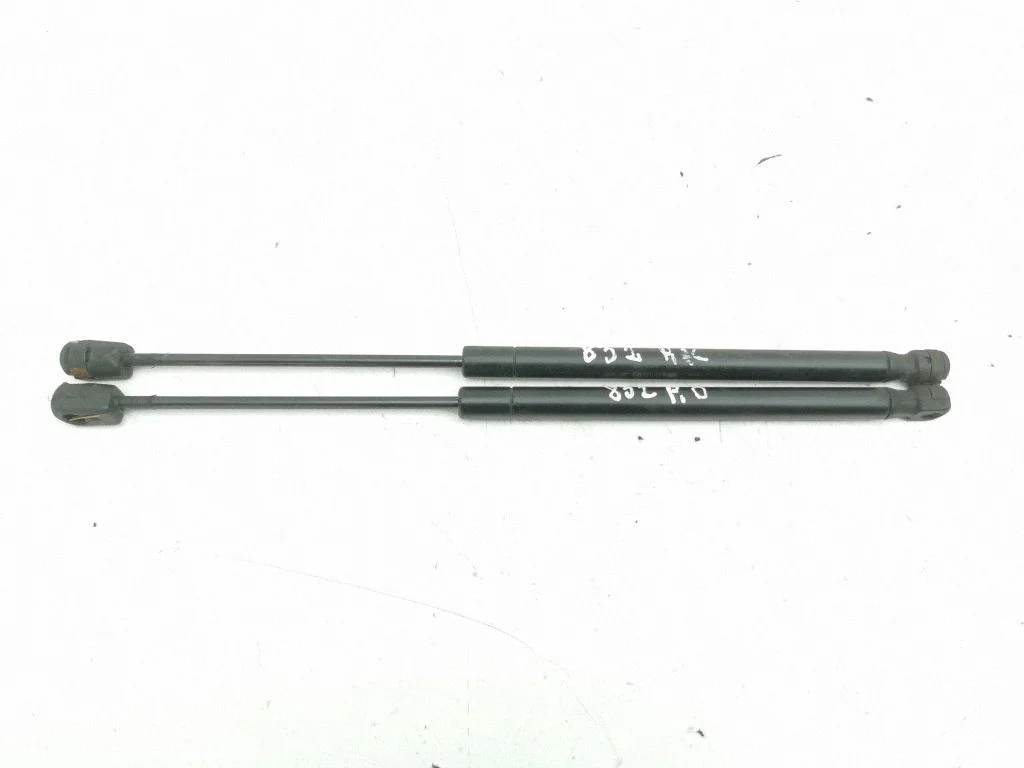 Front bonnet/hood damper/strut – Jeep Grand Cherokee (2010-2021)