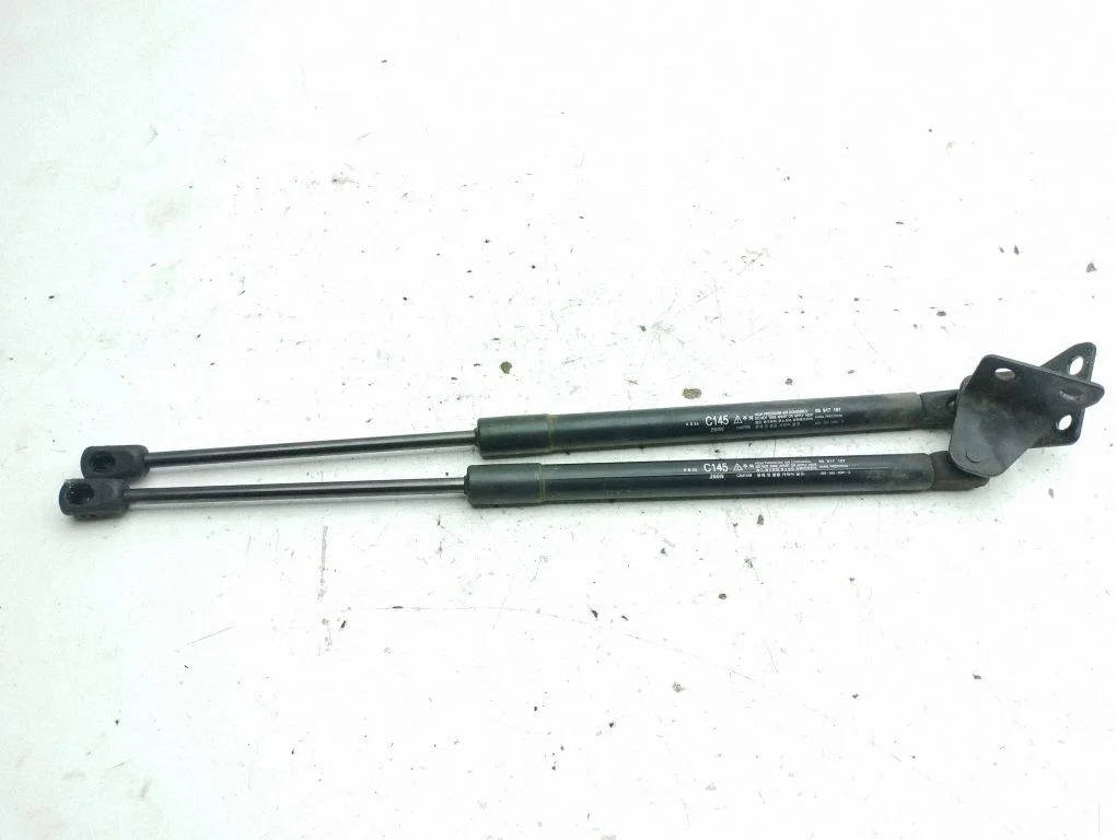 Mootorikapoti amortisaator 95917197