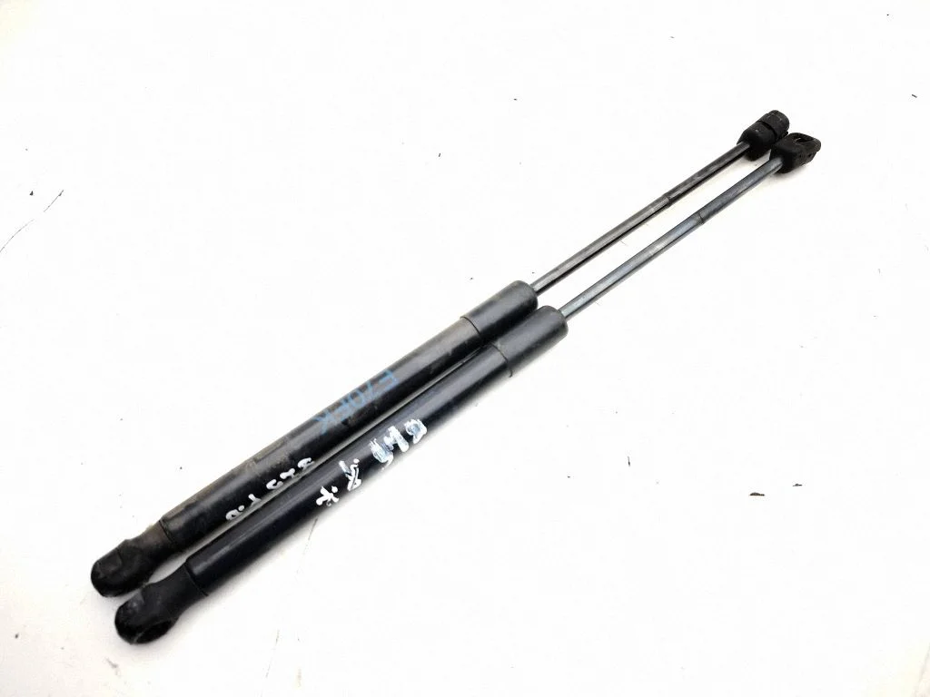 Front bonnet/hood damper/strut 7148346