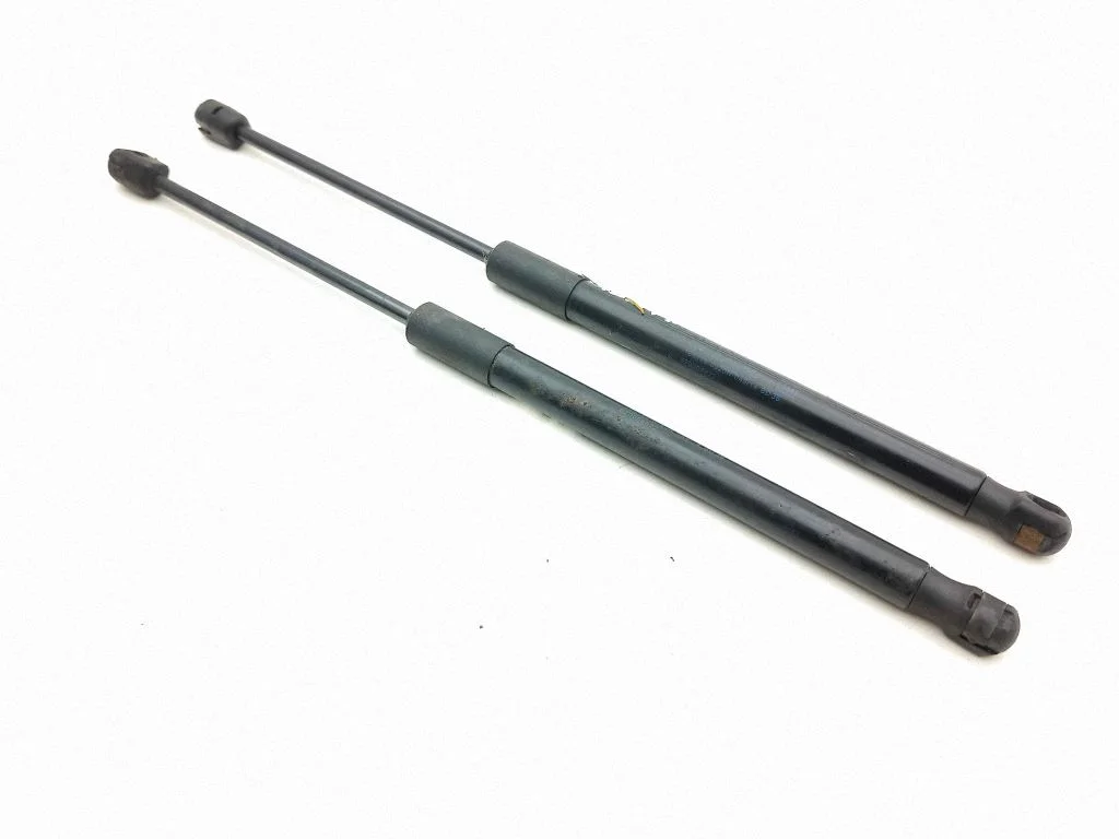 Front bonnet/hood damper/strut – Maserati Ghibli (2013-)