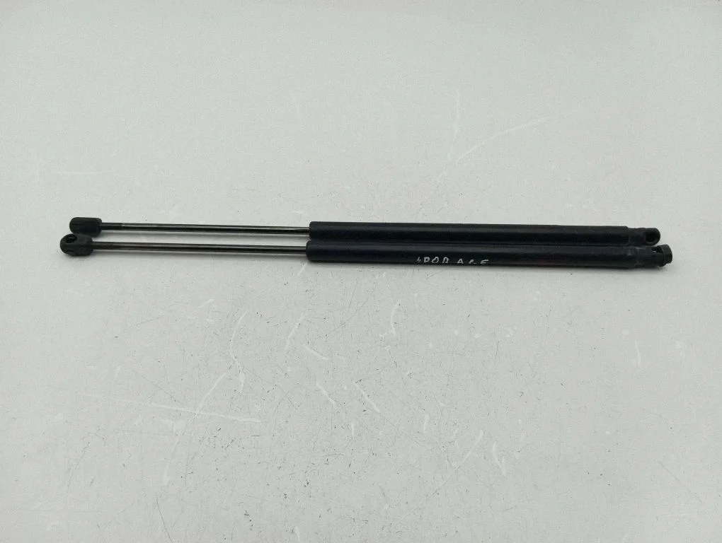 Motora pārsega amortizators 817701F010