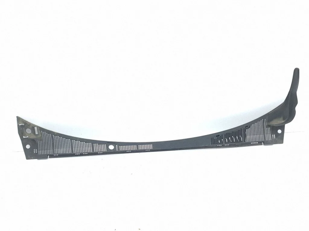 Wiper trim 668111394R