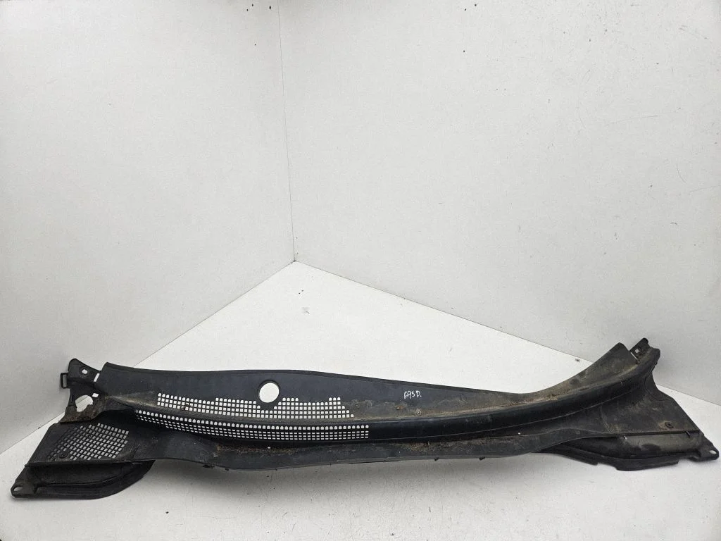 Wiper trim 74204T0A