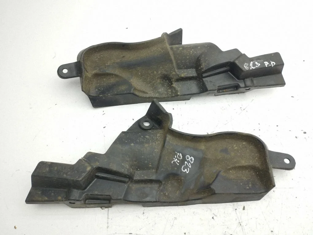 Engine bonnet/hood lock trim molding 164807300A