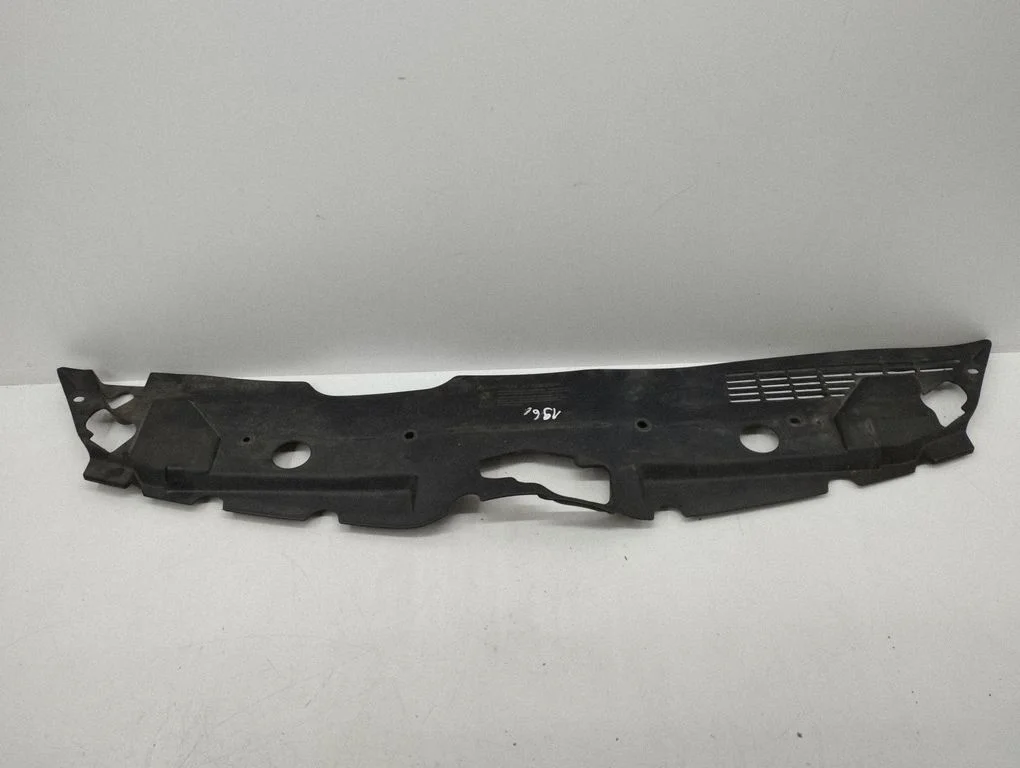 Engine bonnet/hood lock trim molding 53289