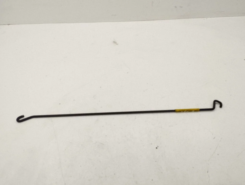 Engine bonnet/hood prop rod/strut – Mercedes-Benz B-Class W245 (2005-2011)