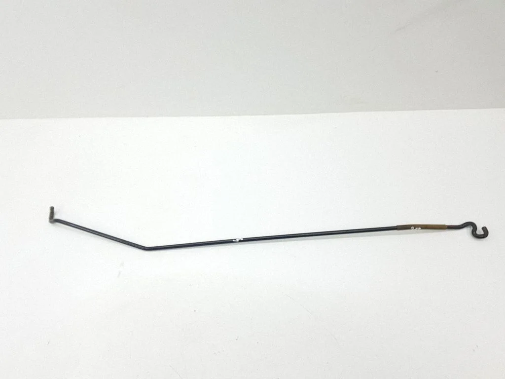 Engine bonnet/hood prop rod/strut