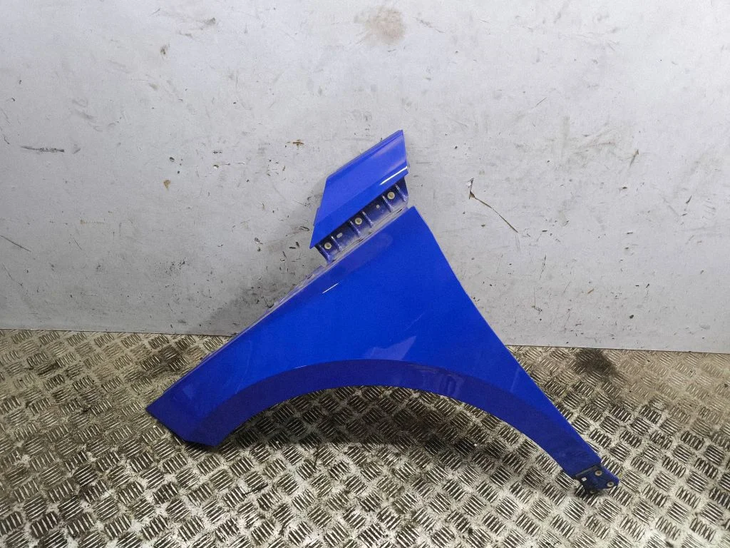 Fender – left