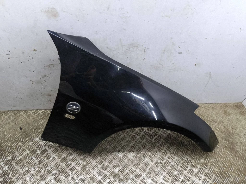 Fender – right