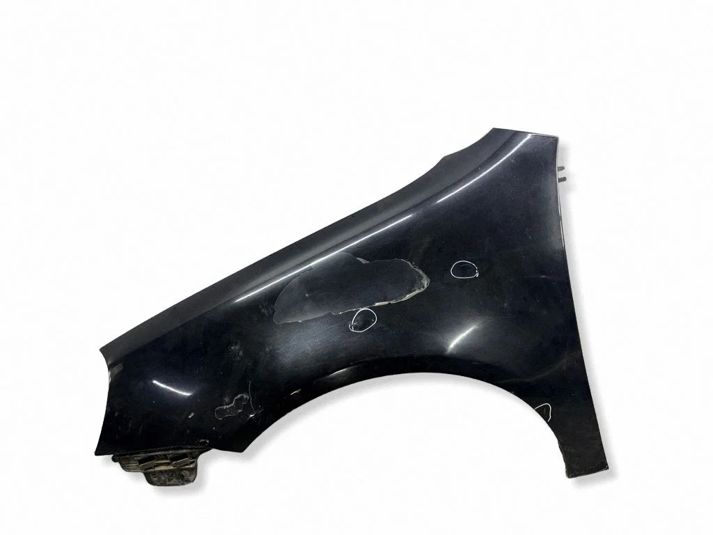 Fender – left