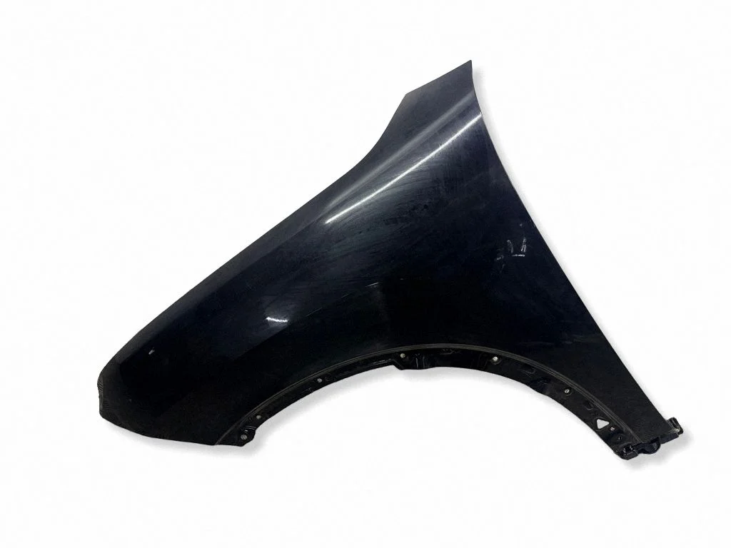 Fender – left