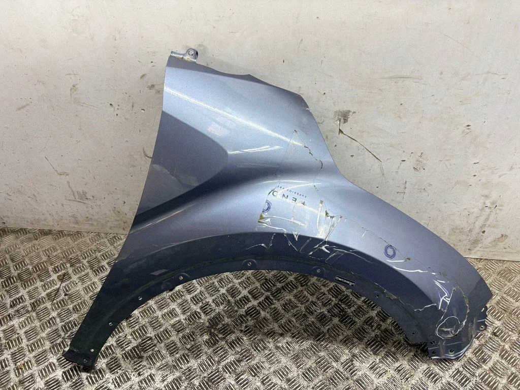 Fender – right