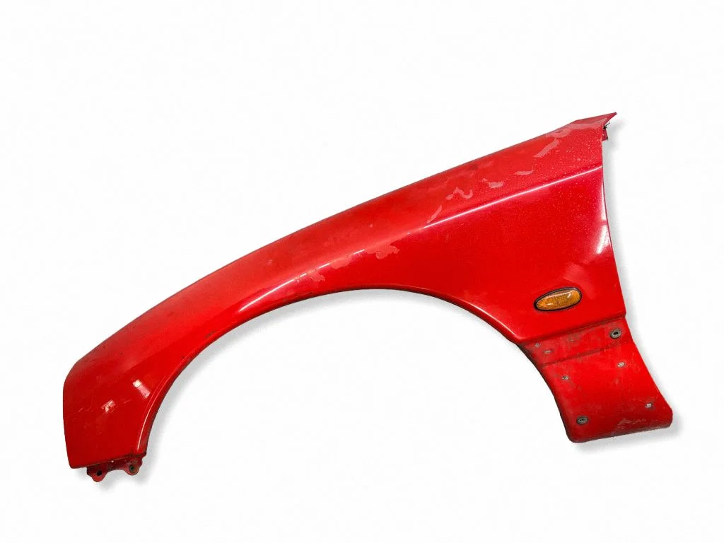 Fender – left