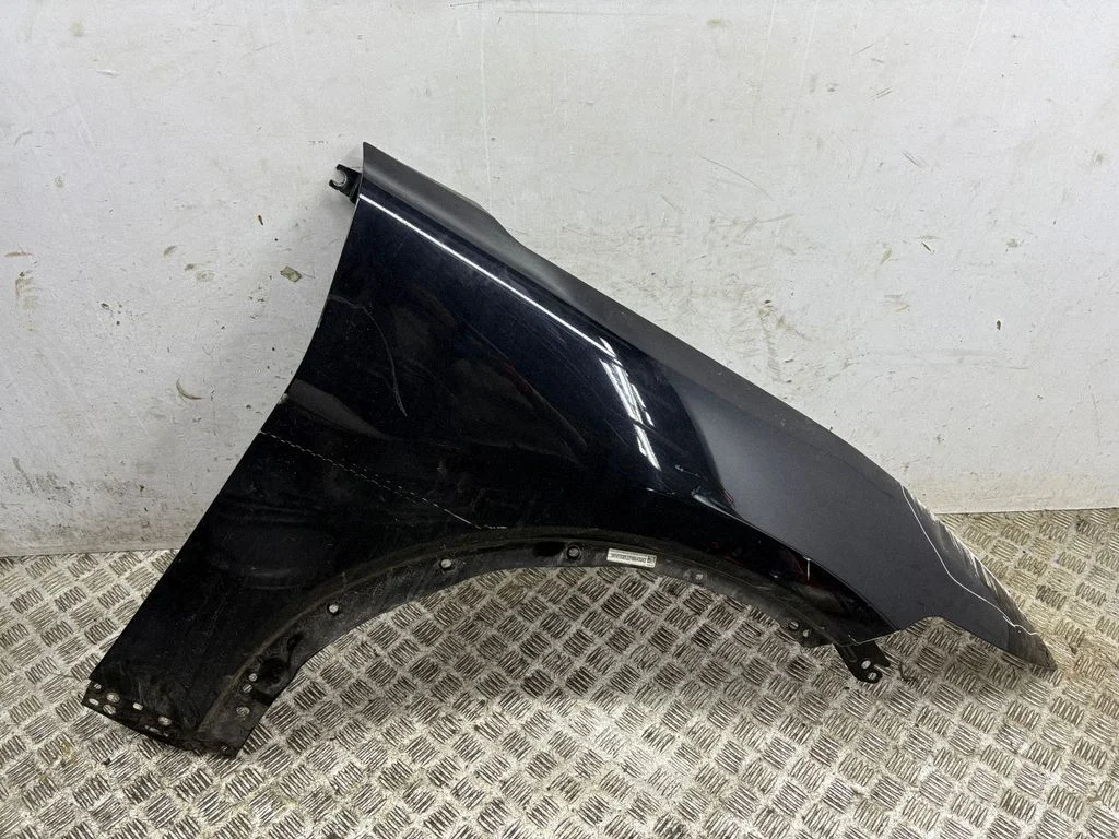 Fender – right