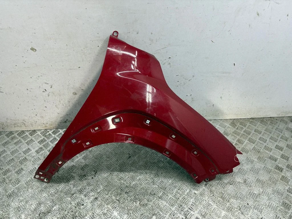 Fender – right