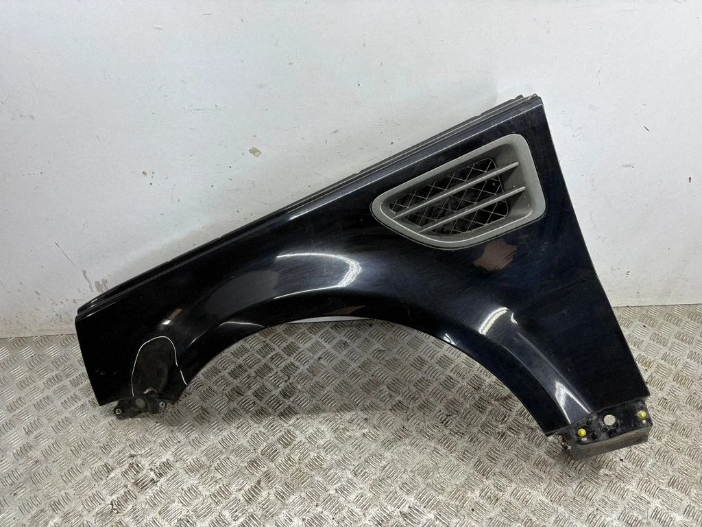 Fender – left
