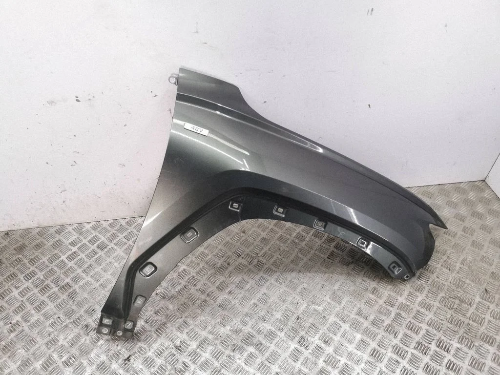 Fender – right
