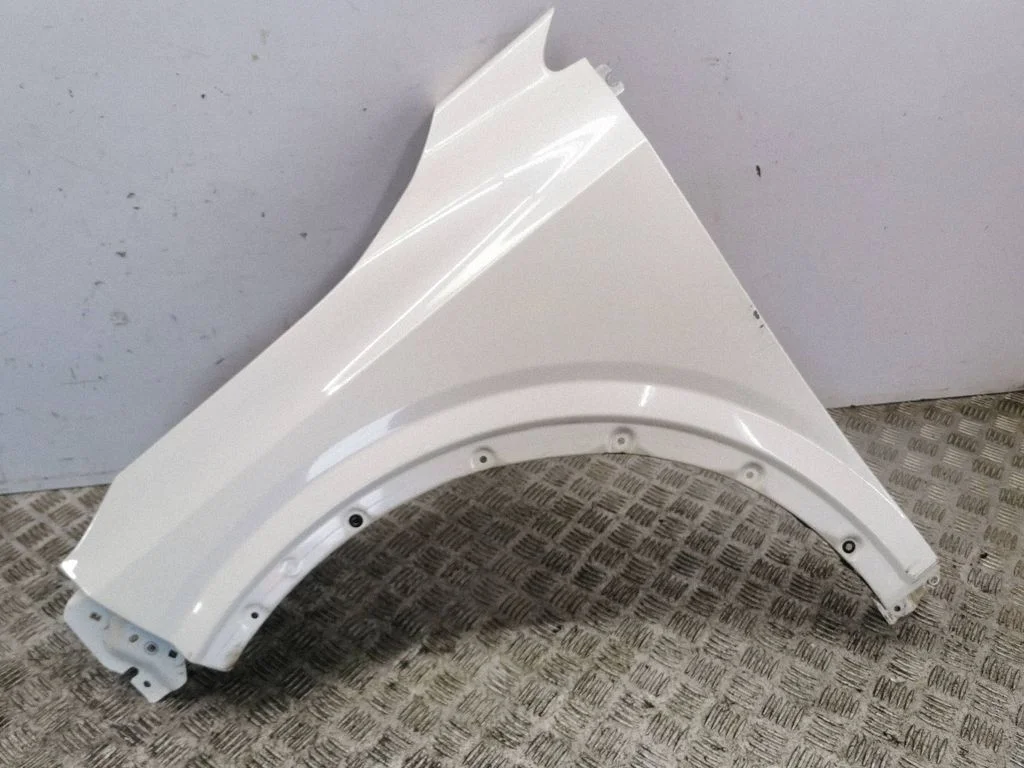 Fender – left