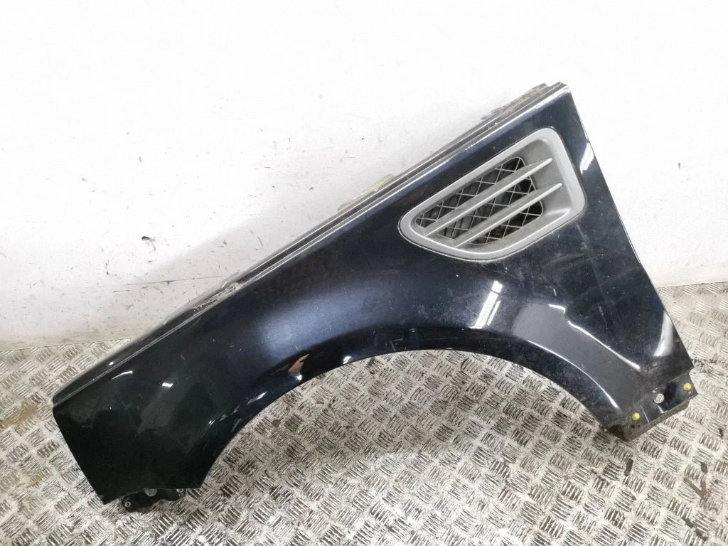 Fender – left