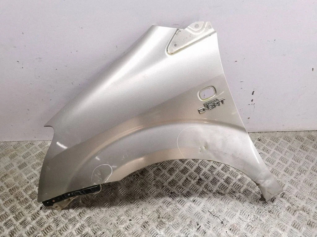 Fender – left