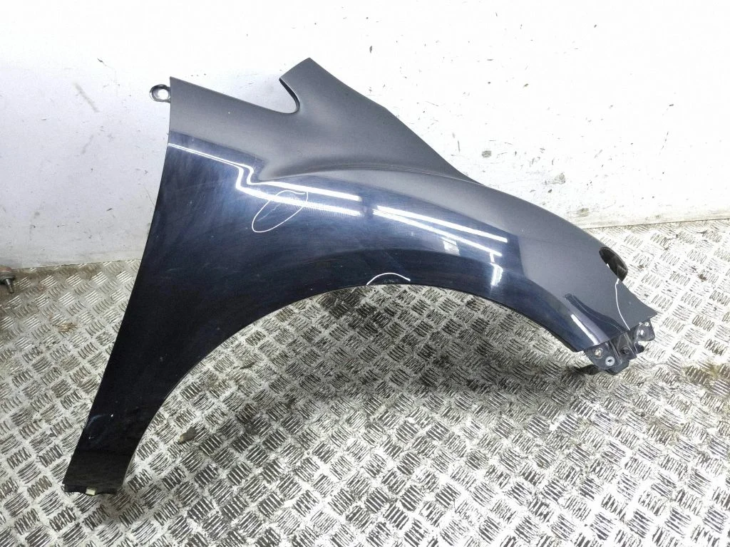 Fender – right