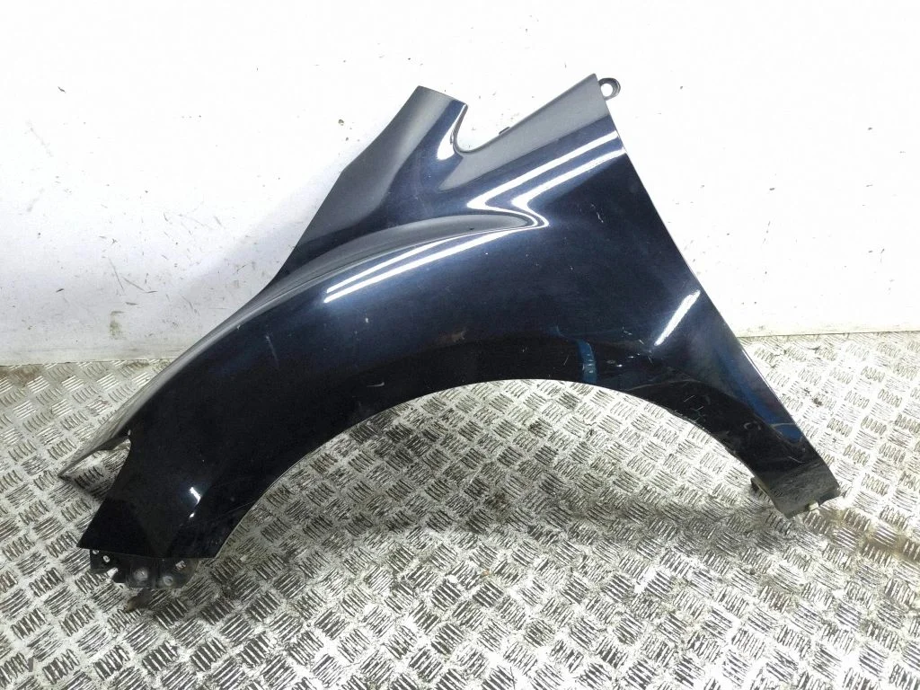 Fender – left