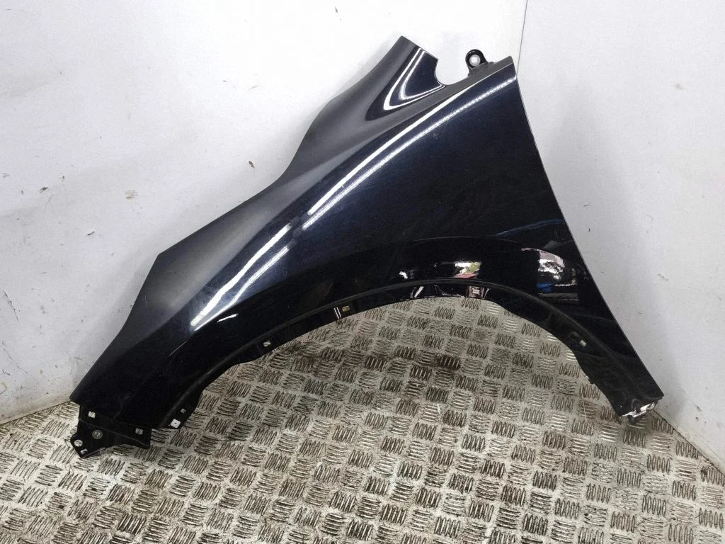 Fender – left