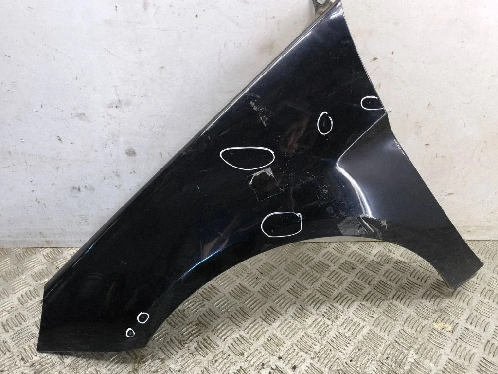Fender – left