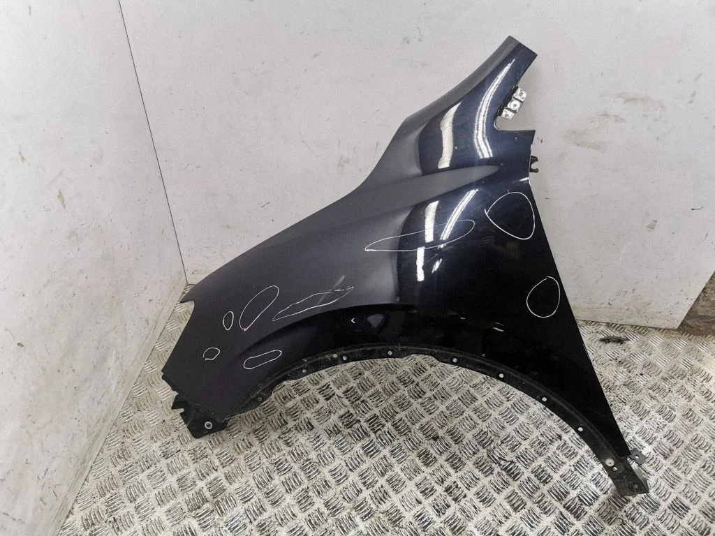 Fender – left