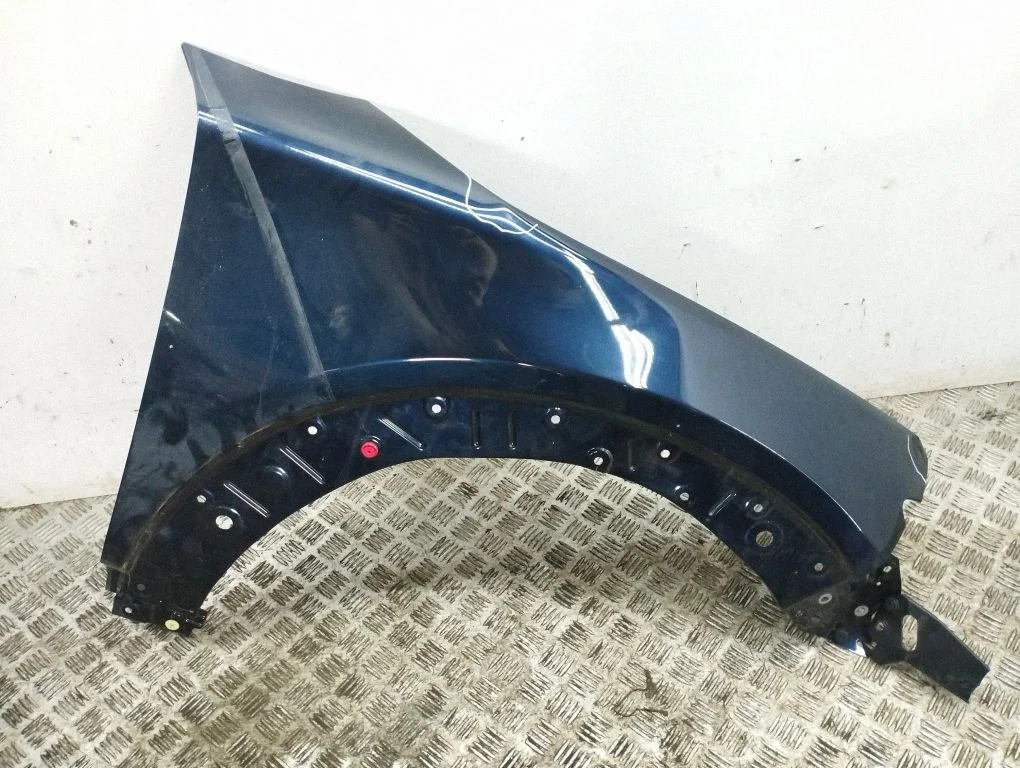 Fender – right