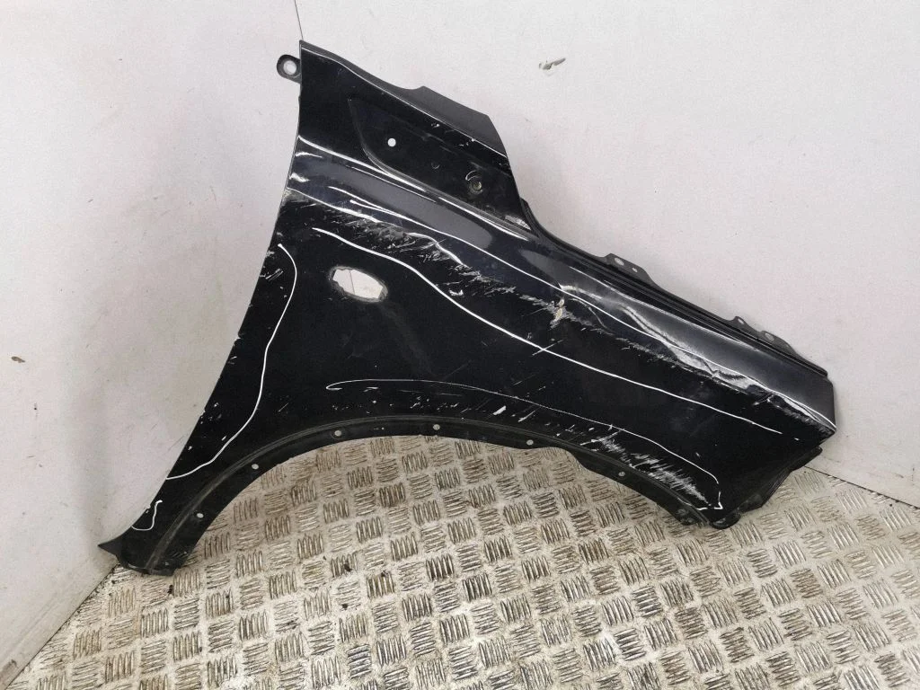 Fender – right