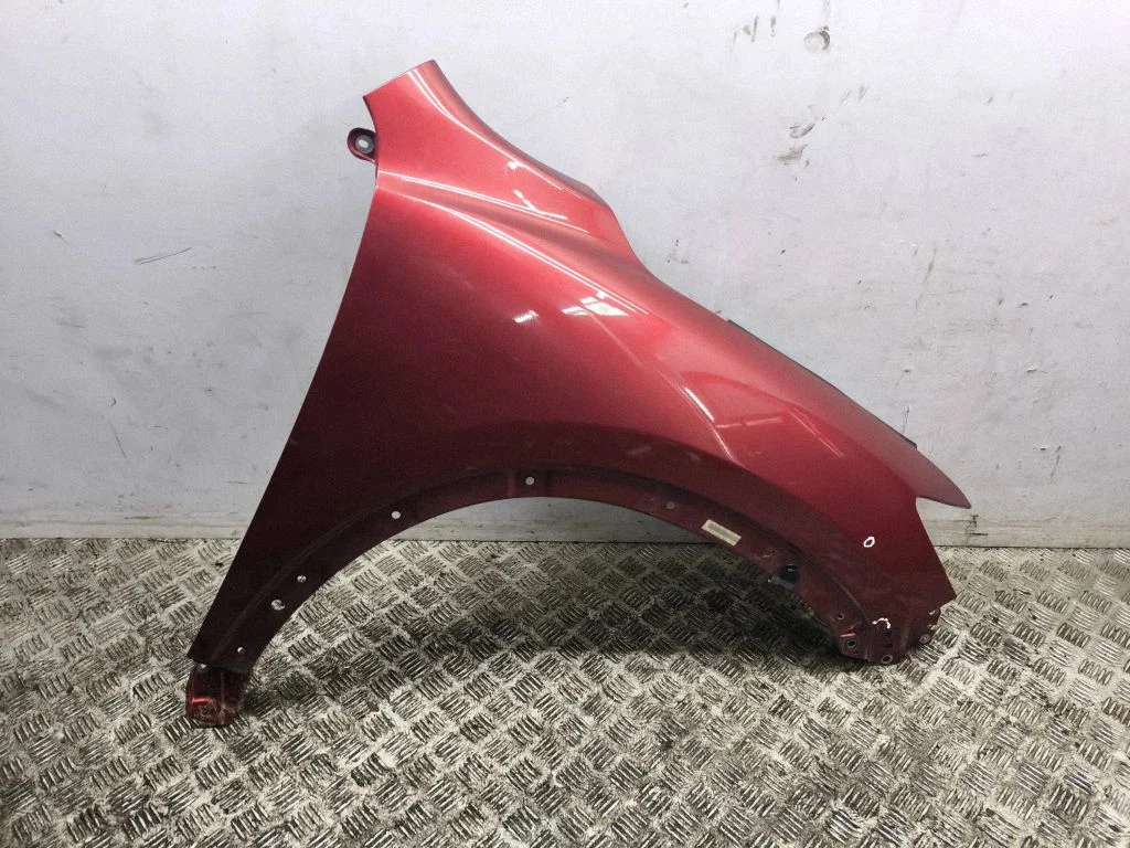 Fender – right