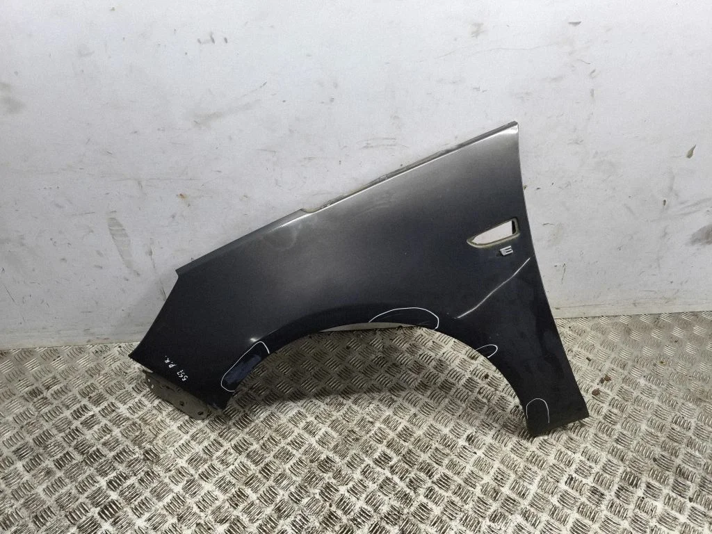 Fender – left