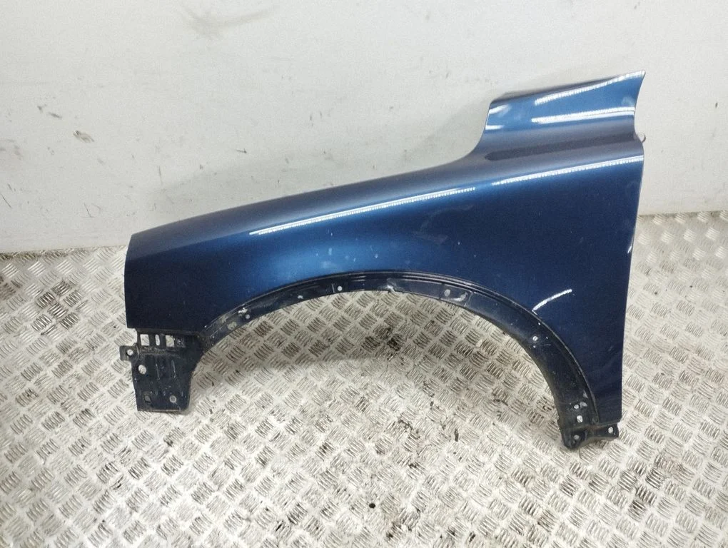 Fender – left