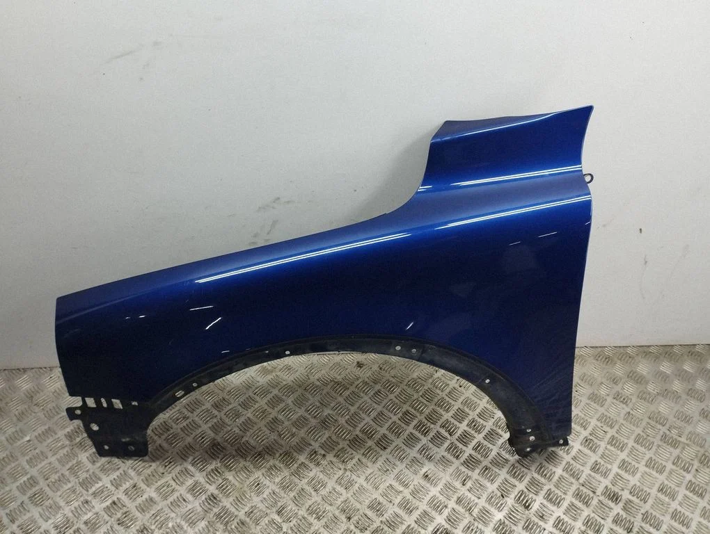 Fender – left