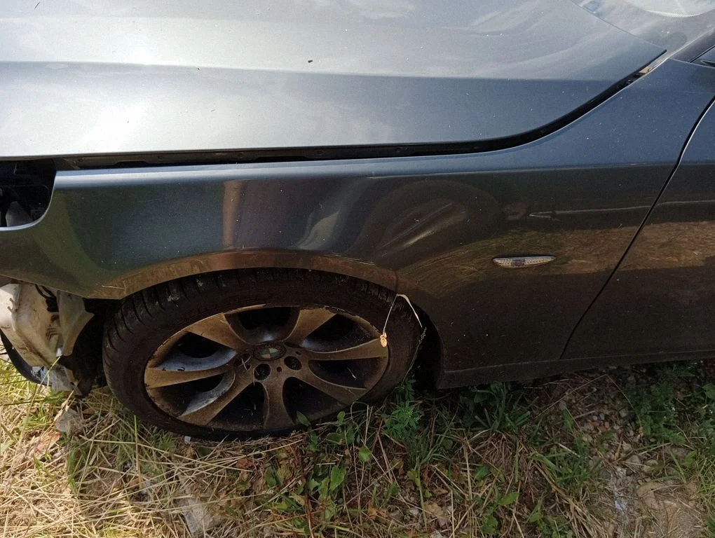 Fender – left