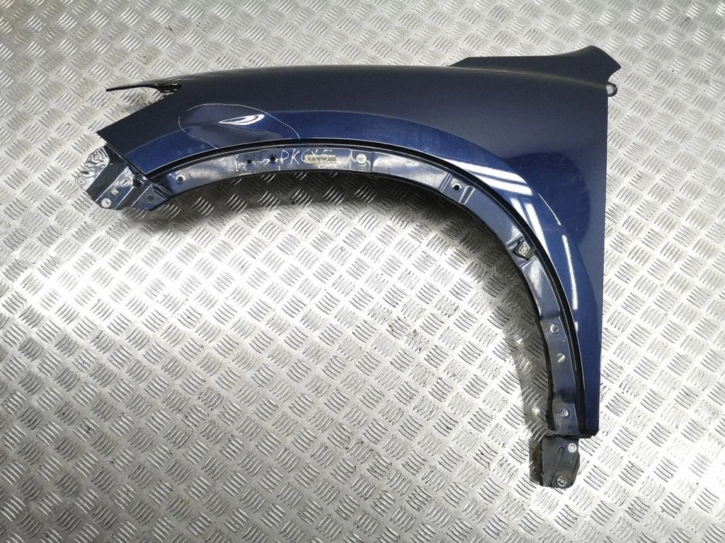 Fender – left