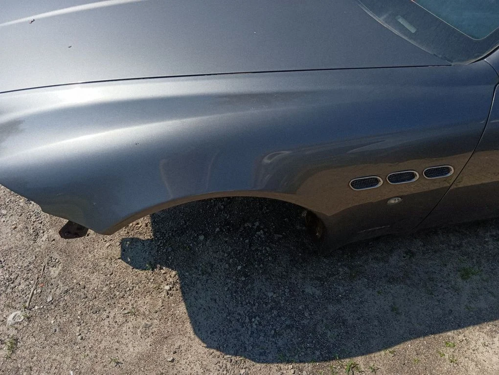 Fender – left