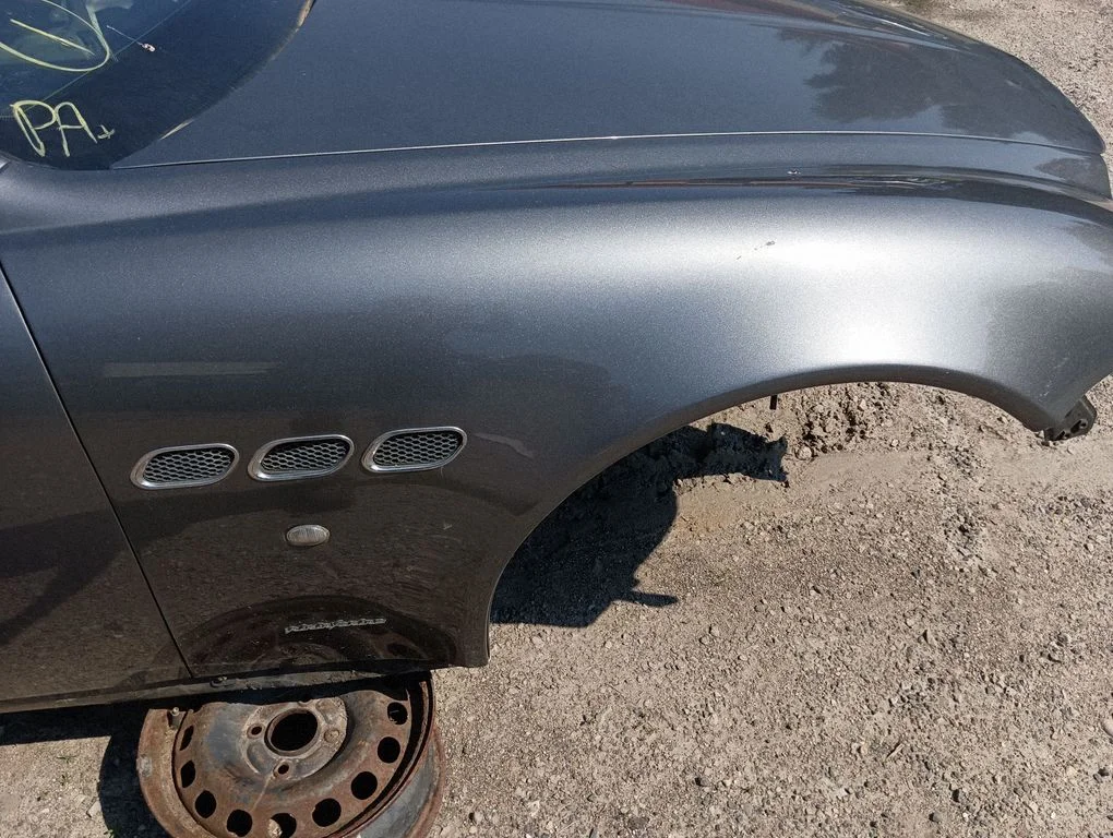Fender – right