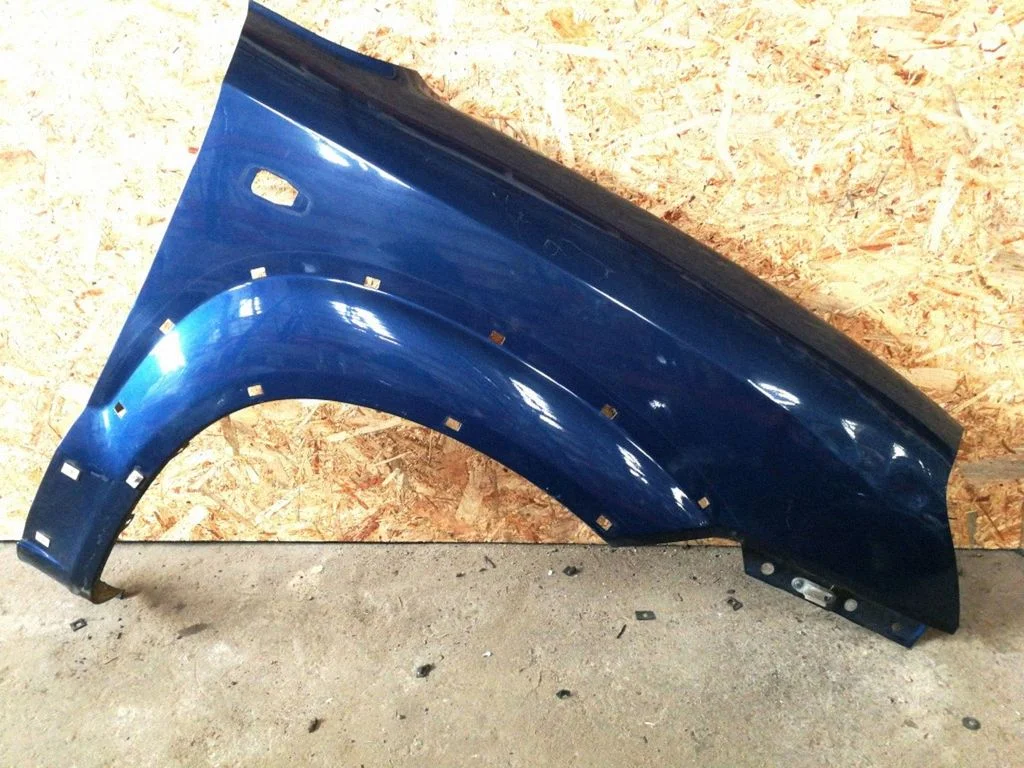 Fender – right