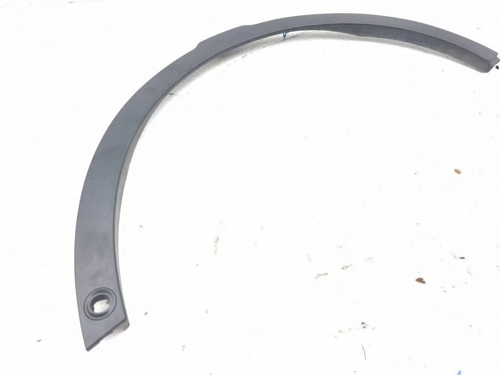 Esimese rattakaare iluliist BJ3216A075BE
