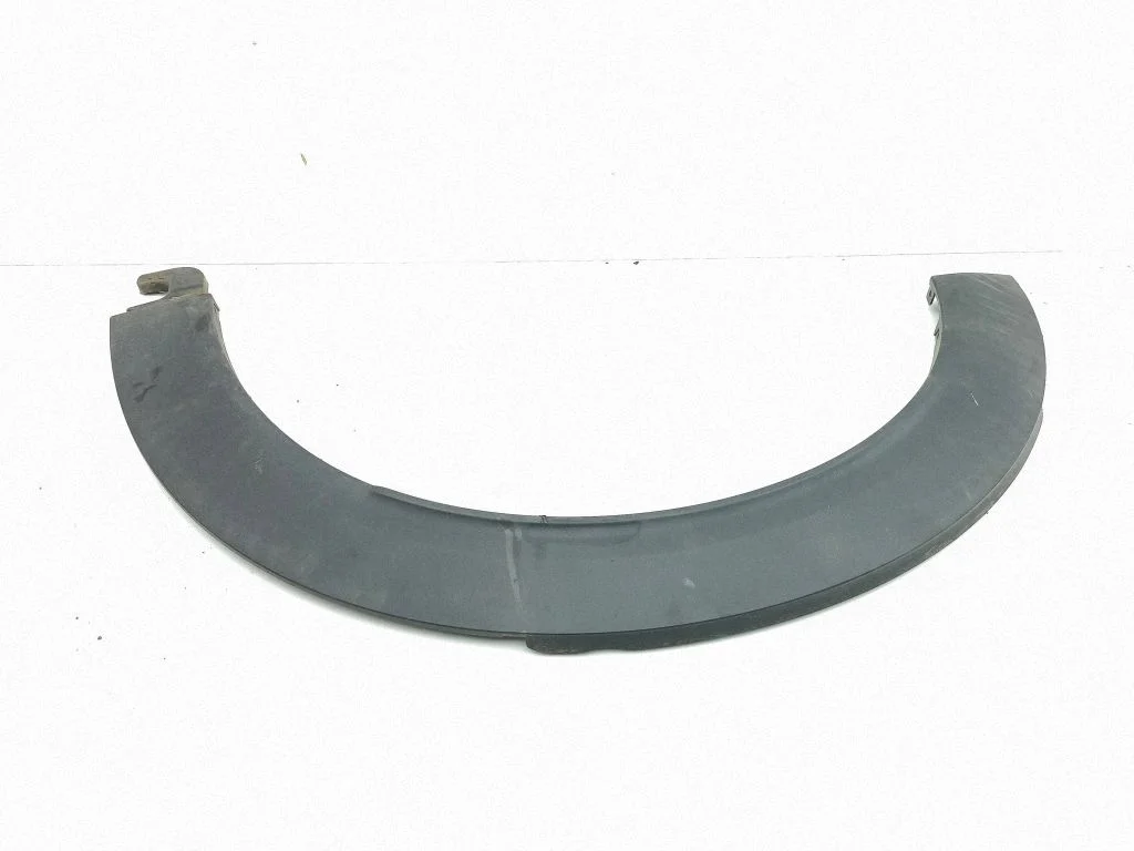 Front arch trim 7389365